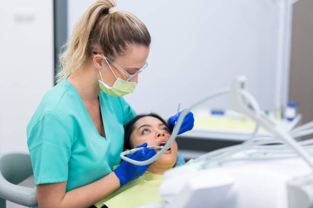 Best Holiday Emergency Dentist in Waurika, OK